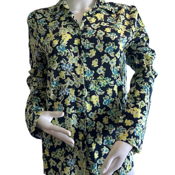 NWT Alex & Jordan 100% Rayon Floral Button-Up Shirt SM - Picture 1 of 8